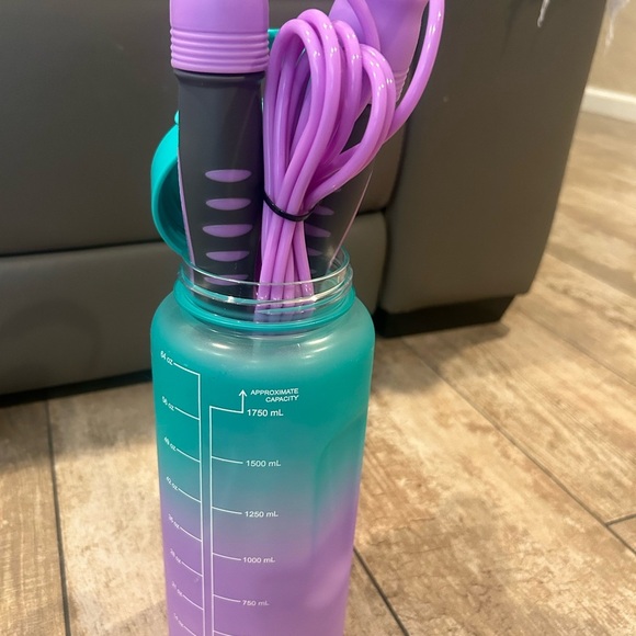 Teal and Purple Motivational Water Bottle - Picture 2 of 3